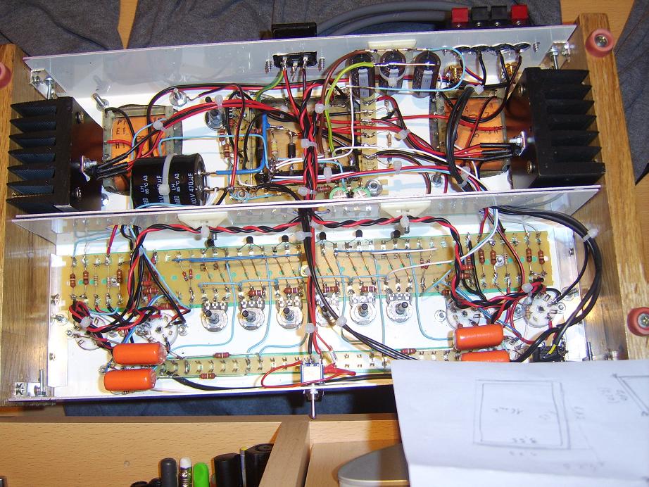 AMP1.JPG