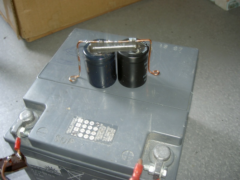 Filtre CRC Alim HT 250 V= 150 µF 500 Ohms 220 µF.JPG